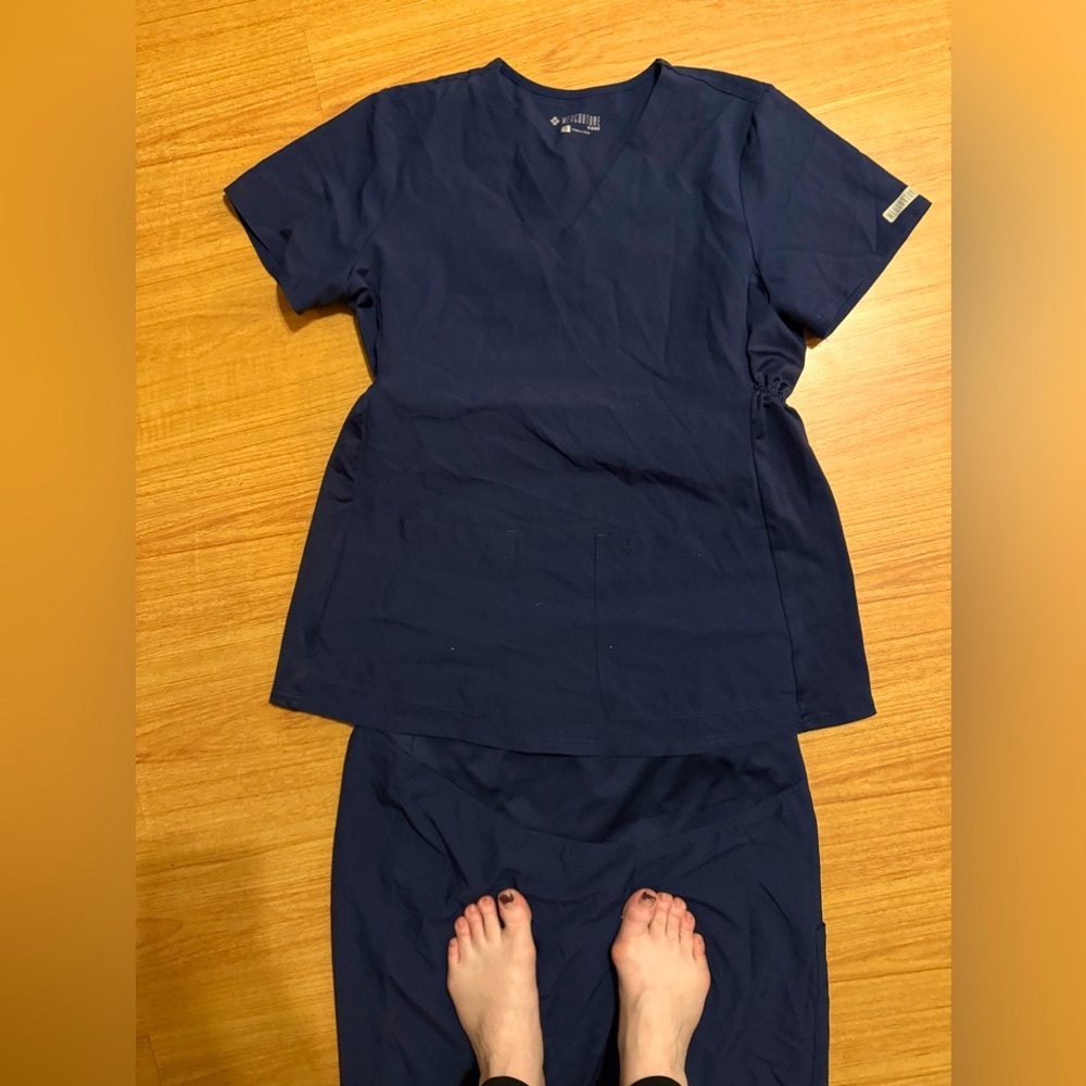 Med Couture Maternity Scrubs Size Small